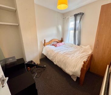 18 Pandora Street, Donegall Road, Belfast, BT12 5PR - Photo 4