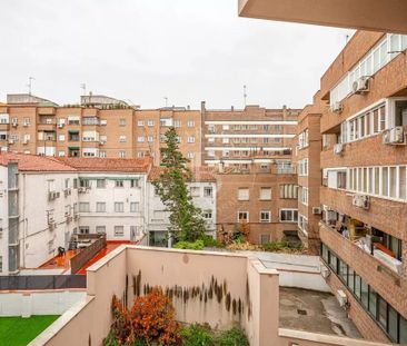 Madrid, Community of Madrid 28000 - Photo 3