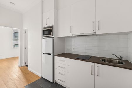 8/130 Campbell Parade, Bondi Beach NSW 2026 - Apartment For Rent | Domain - Photo 3