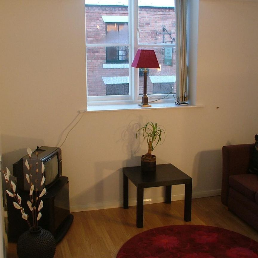 Charlotte Court, Eastwood, NOTTINGHAM - Photo 1