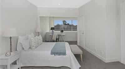 Style and Location - Photo 3