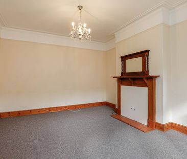3 Bed Terraced House, Bournemouth Road, SW19 - Photo 4