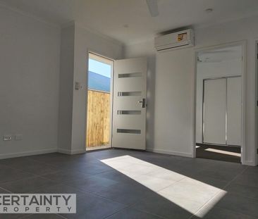 Modern duplex in Morayfield - Photo 3