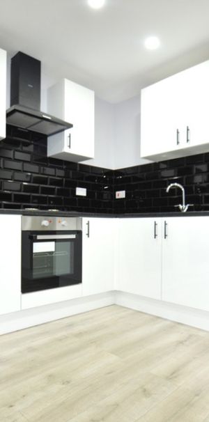 1 bedroom Property to rent - Photo 1