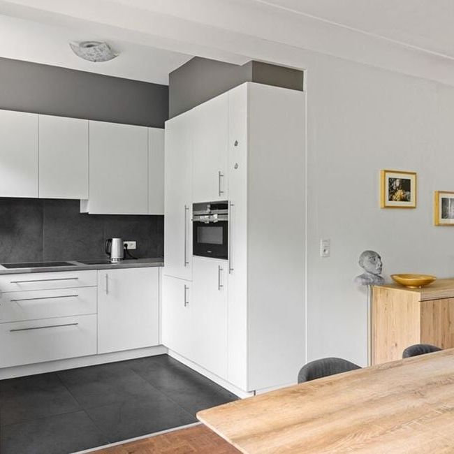 Appartement te huur in Wilrijk voor € 975 met 2 slaapkamers - Foto 1