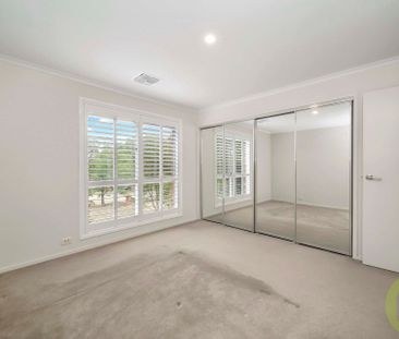 Prime Location! - Photo 6