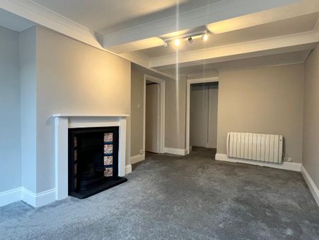 1 bedroom ground floor flat to rent - Photo 4