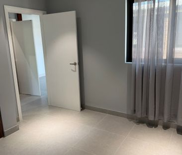 Modern Two-Bedroom Flat with Appliances Included - Photo 1