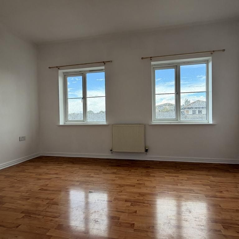 4 bedroom townhouse to rent - Photo 1