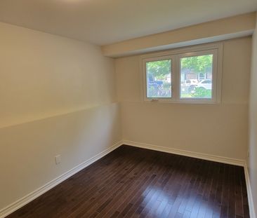 For Lease - 20 Mowat Crescent Unit# Lower, Barrie, Ontario - Photo 1