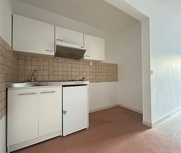 Location Appartement 2 pièces 42m² - Photo 3