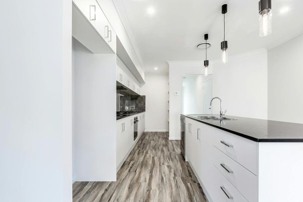 Four Bedroom Home! - Photo 1