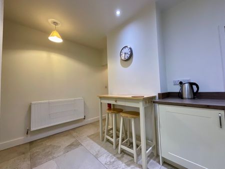 1 bedroom Ground Floor Flat to let - Photo 4