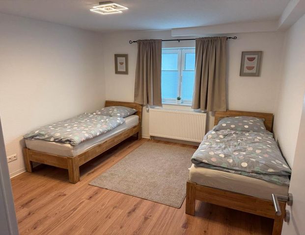 Möblierte Wohnung kernsaniert in Empelde/auch Messe geeignet i - Foto 1