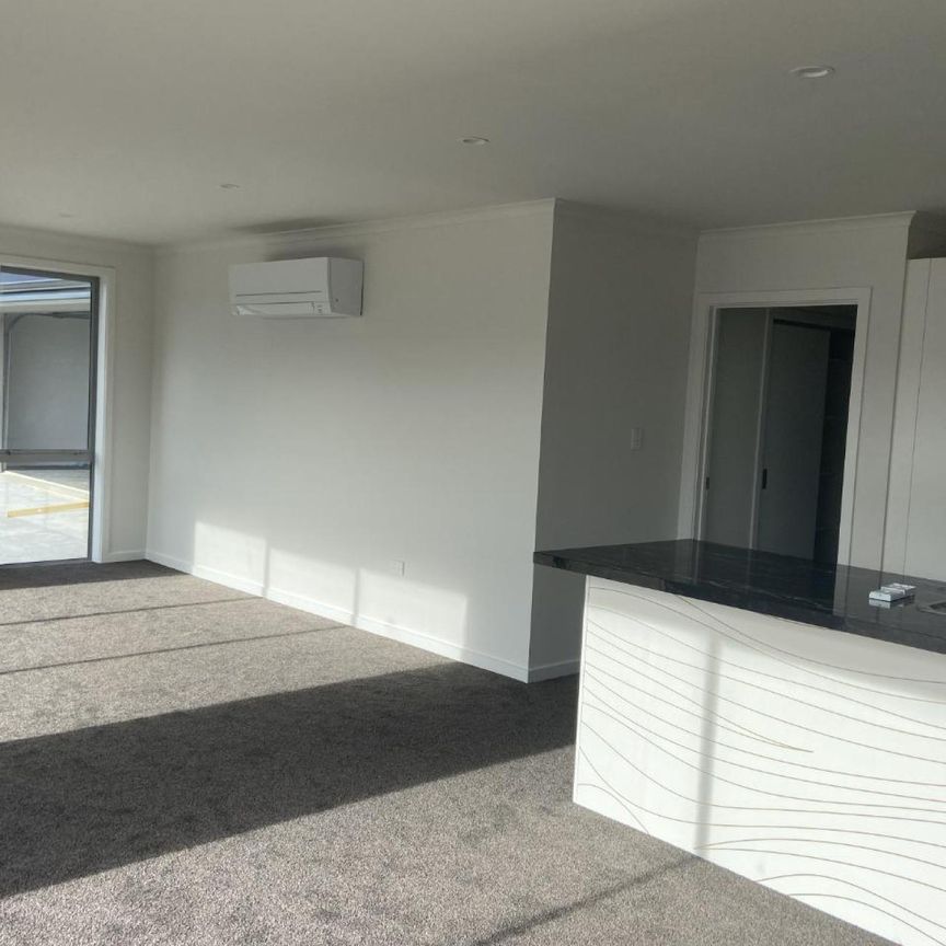 515 Tweed Street, Newfield - Photo 1