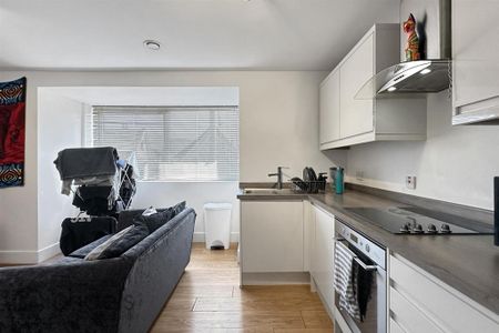 1 bedroom apartment to rent - Photo 2