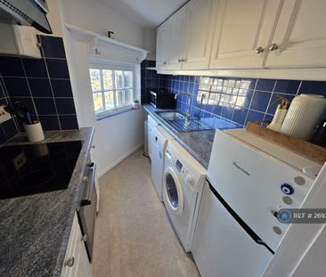 1 bedroom flat to rent - Photo 6
