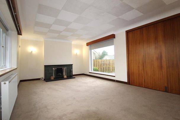 4 bedroom detached house to rent - Photo 1