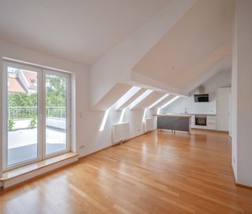 ++NEU++ Raum für Ihre Auszeit! Klimatisierte 3-Zimmer-Dachgeschossmiete mit Terrasse und Gartennutzung – ohne Lift - Foto 4