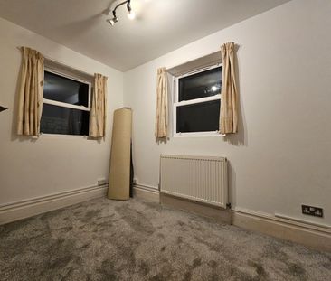 2 Bed Flat, Lithos Road, NW3 - Photo 5