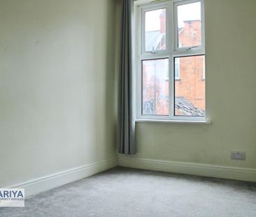 4 bedroom terraced house to rent - Photo 2