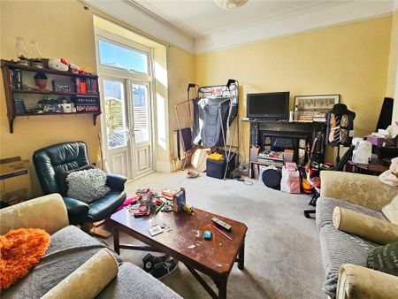 1 bedroom in a house share to rent - Photo 4