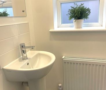 4 Bed Semi-Detached House, Finchley Road, M14 - Photo 6