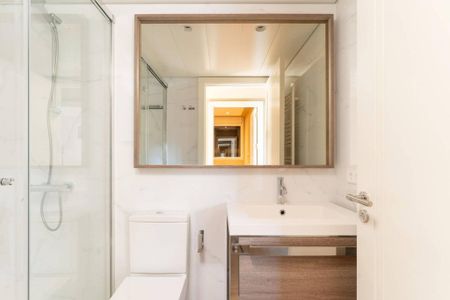 4 room luxury Flat for rent in Sabadell, Spain - Photo 3