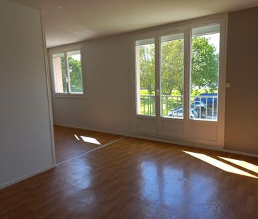 Location Appartement 4 pièces 67 m² La Châtre - Photo 4