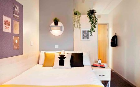 Bronze Ensuite - Photo 5