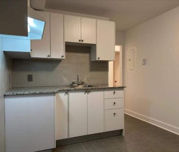 2 CH - 1 SDB - Montréal - $1,335 /mo - Photo 2