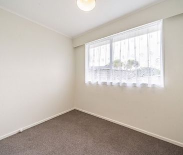 Charming 2BR Unit in Wainuiomata - Photo 5