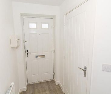 3 bedroom end of terrace house to rent - Photo 6