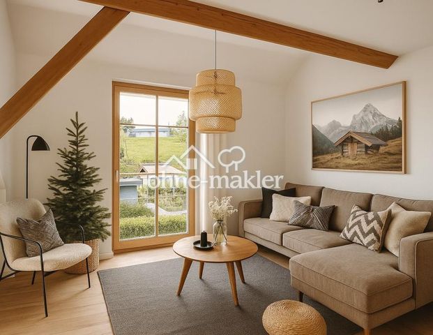 Helle Dachgeschosswohnung mit großzügigem Balkon in Scheidegg - Foto 1