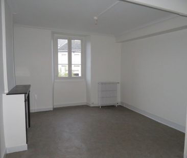 Location Appartement 2 pièces 41m² BELLAC 87300 - Photo 1