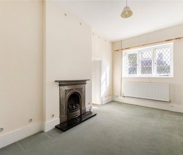 2 bedroom end of terrace house to rent - Photo 1