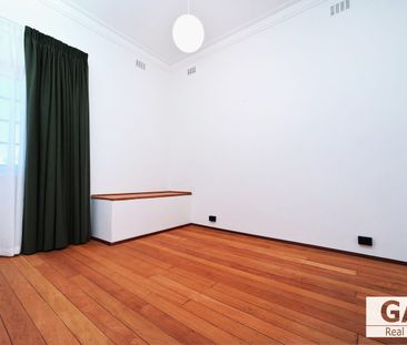 Secure Complex - Walking Distance to City - Photo 5