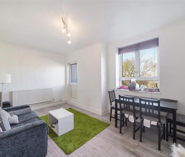 2 bedroom property to rent - Photo 1