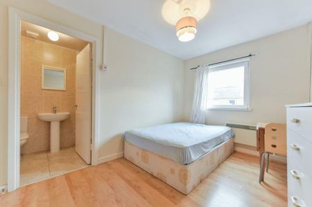 5 bedroom terraced house to rent - Photo 5