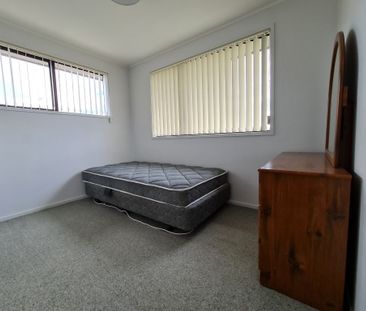Property Management9 Delamare Court, Sunnynook - House for Rent - Photo 4