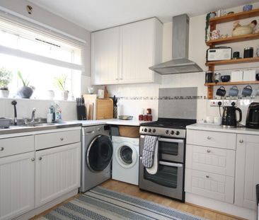 Queendale Court, Woking - Photo 6