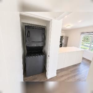 3 Bed 1.5 Bath Garage Yard 111 Ave Edmonton - Photo 4
