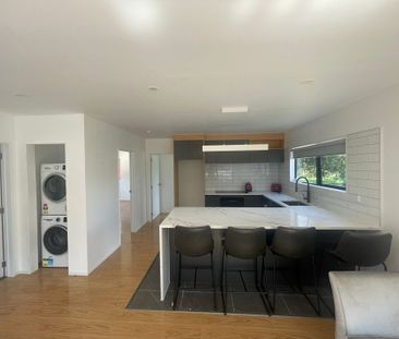 Karaka - Photo 3