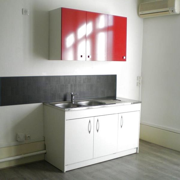 Location Appartement 2 pièces 65m² ST RAMBERT D ALBON 26140 - Photo 1