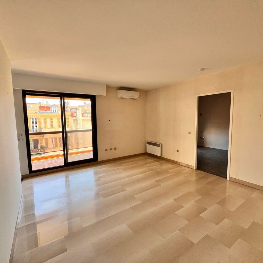 Location Appartement 2 pièces 43m² NICE 06100 - Photo 1