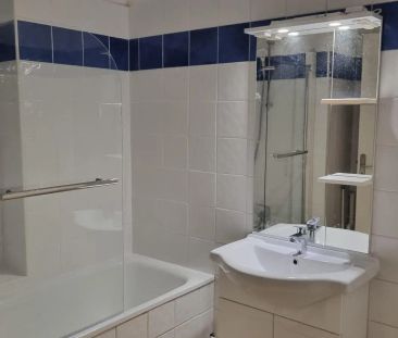 Appartement à louer 2 pièces 71.92m² - Photo 3