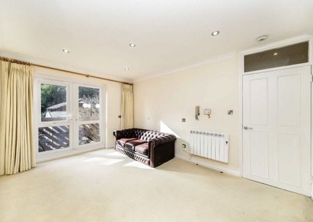 Cedar Close, SE21 8HX, London - Photo 5