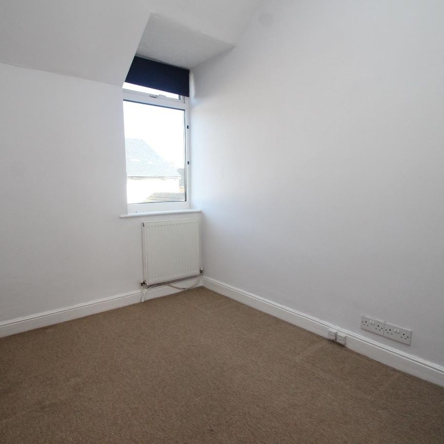 2 bedroom house to rent - Photo 1