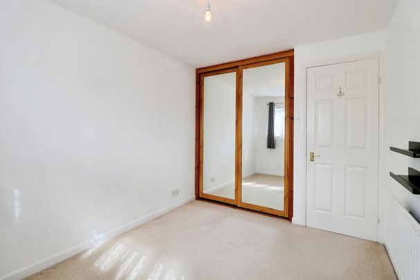 4 bedroom semi-detached house to rent - Photo 1