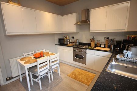 3 bedroom terraced house to rent - Photo 4